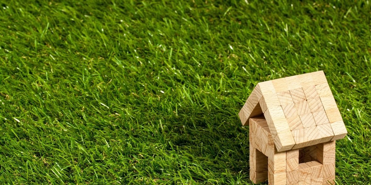 Navigating the complexities of the Dubai luxury real estate market requires careful consideration and planning.