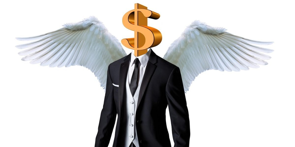 An investor carefully reviews financial reports, symbolizing the analytical approach agents take to maximize return on investment.